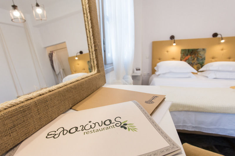 Evi Rooms Alikí エクステリア 写真