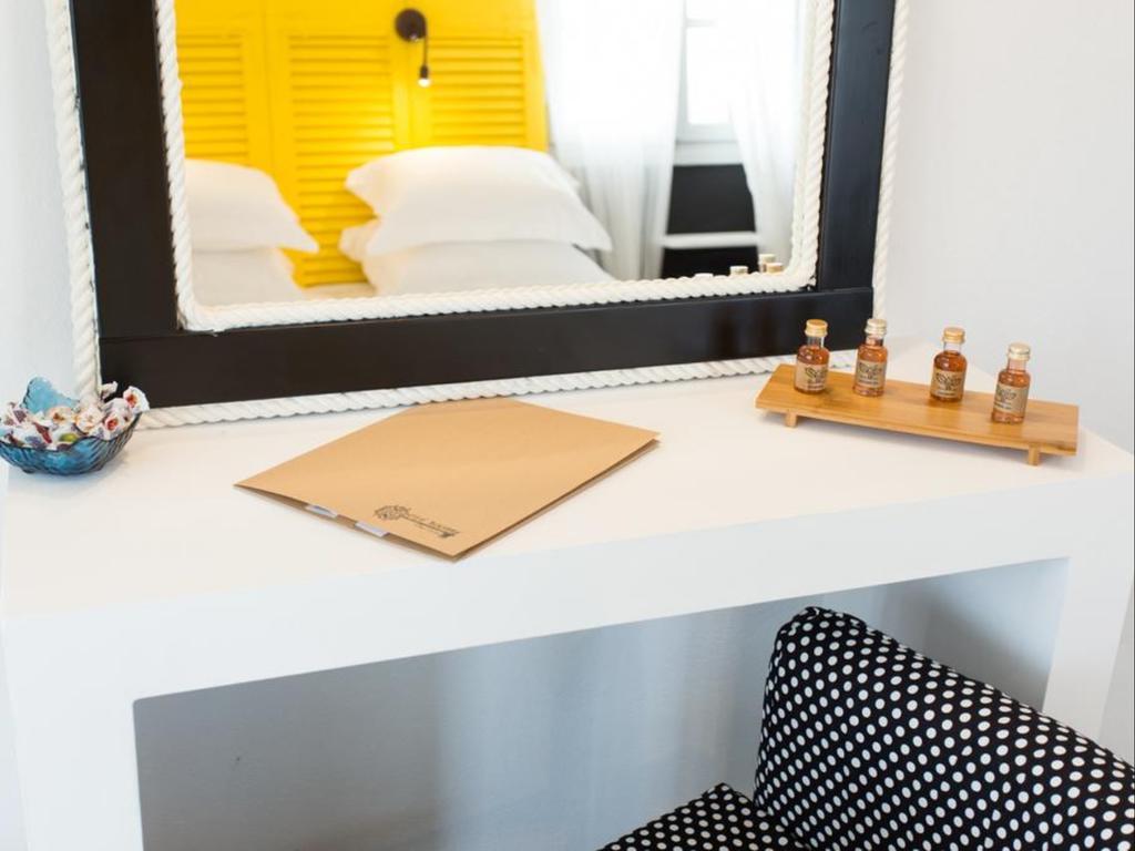 Evi Rooms Alikí 部屋 写真