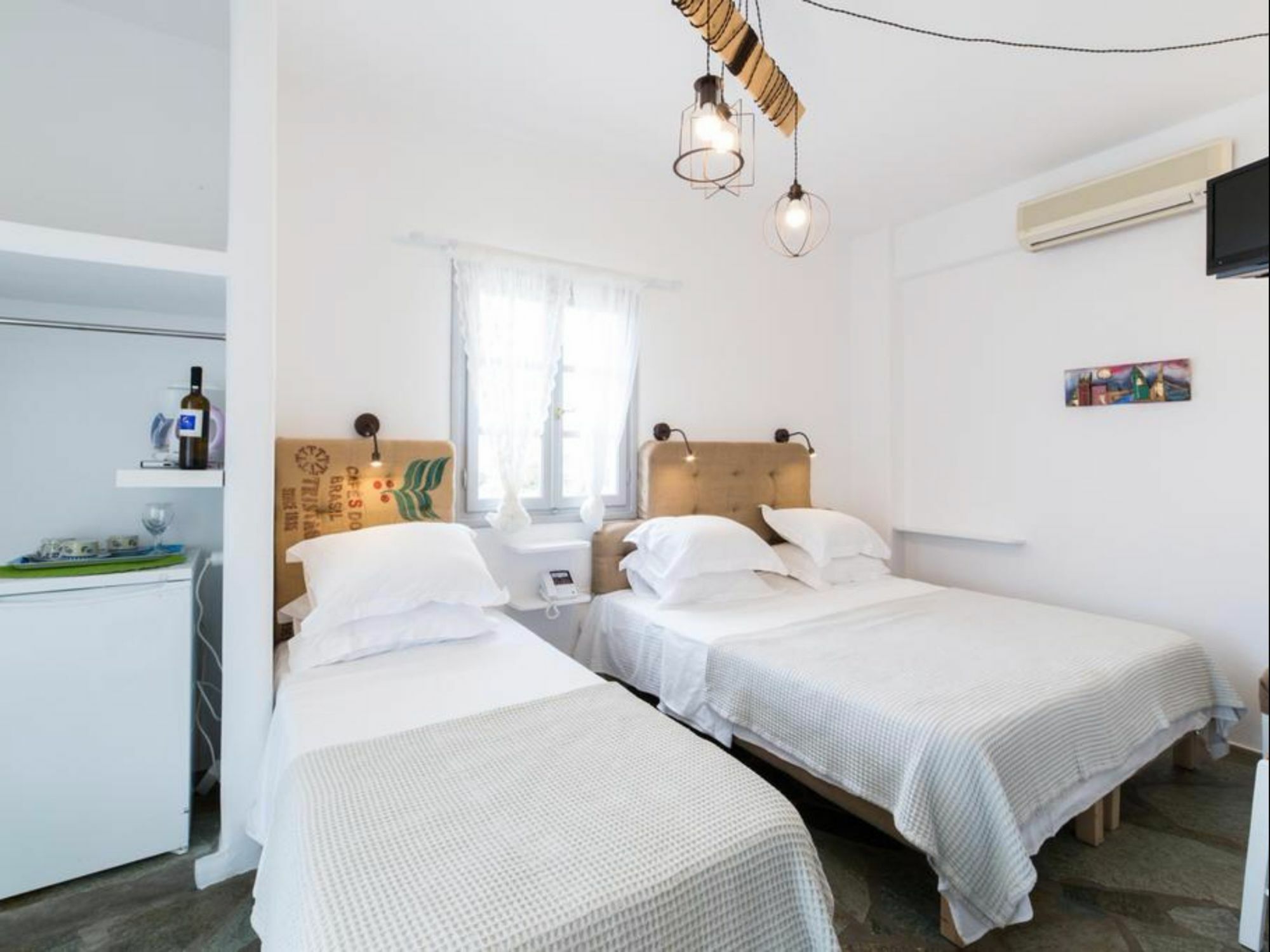 Evi Rooms Alikí エクステリア 写真